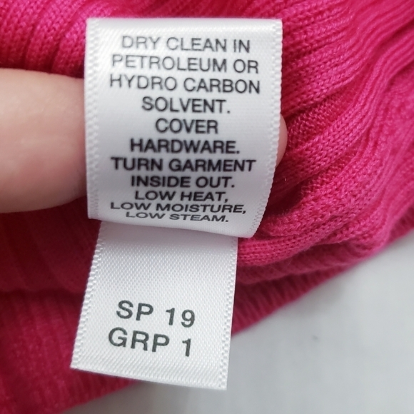 NWT St. John Super Fine Wool & Silk Ribbed Cardigan Flamingo - Picture 9 of 10